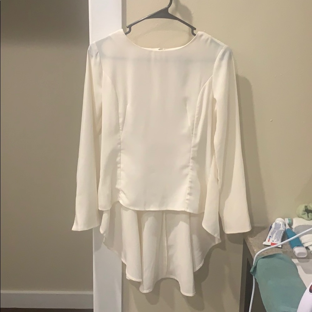 Super cute hi-low hem top